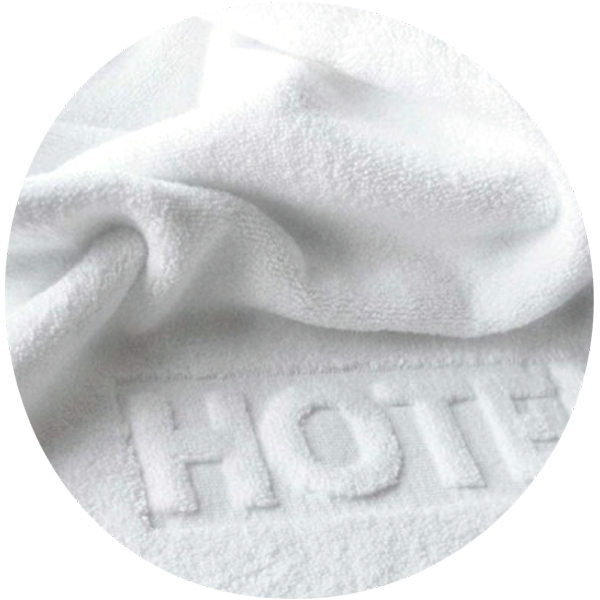 Ręczniki z wytłoczonym logo
